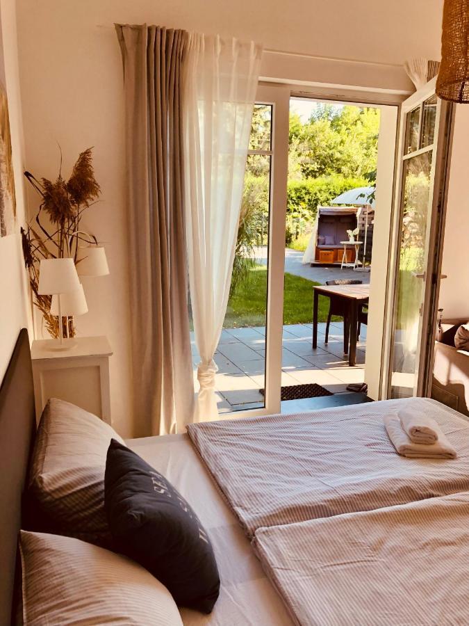 Gartenloft Mit Outdoor Whirlpool Und Garten ペータースハーゲン・エッガースドルフ エクステリア 写真